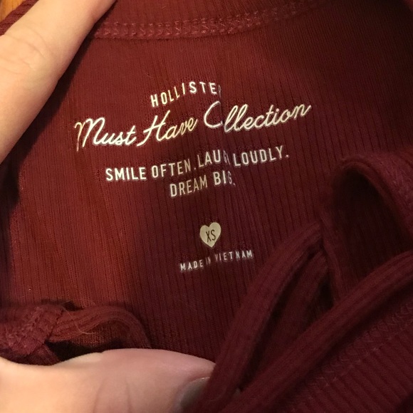 Hollister Top - Picture 2 of 5